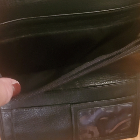 Brighton Crossbody - Picture 4 of 5